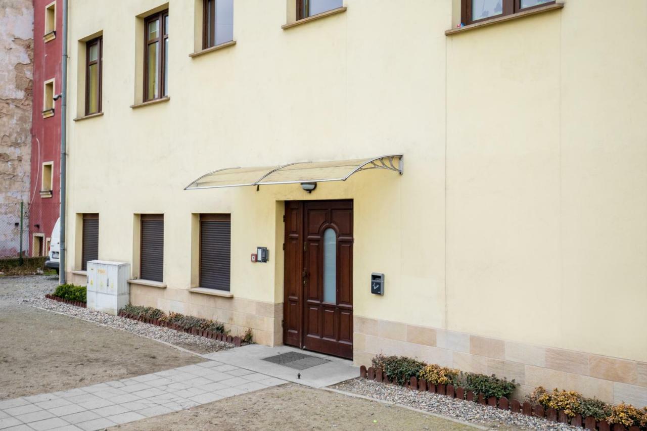 Apartament Gemini Dzierzoniow Bagian luar foto