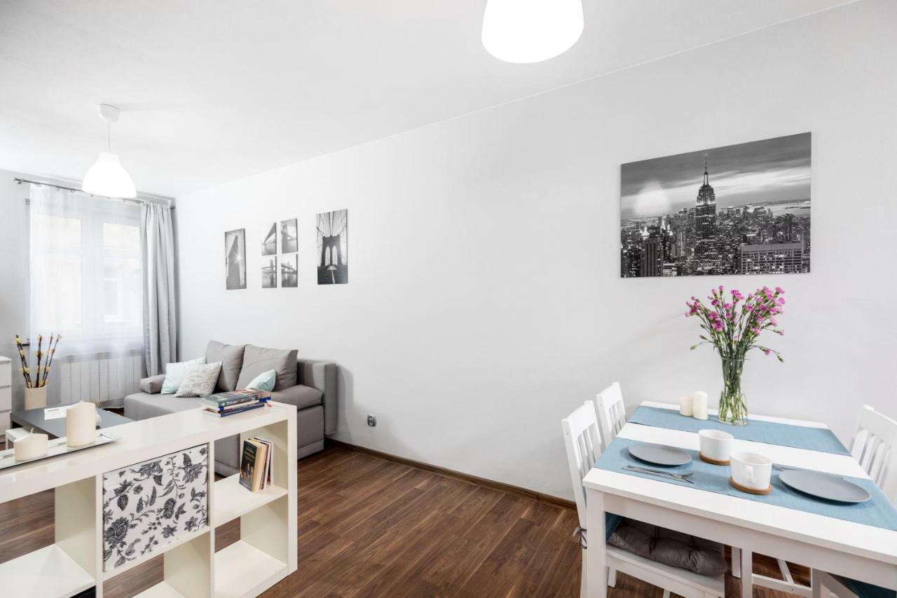 Apartament Gemini Dzierzoniow Bagian luar foto