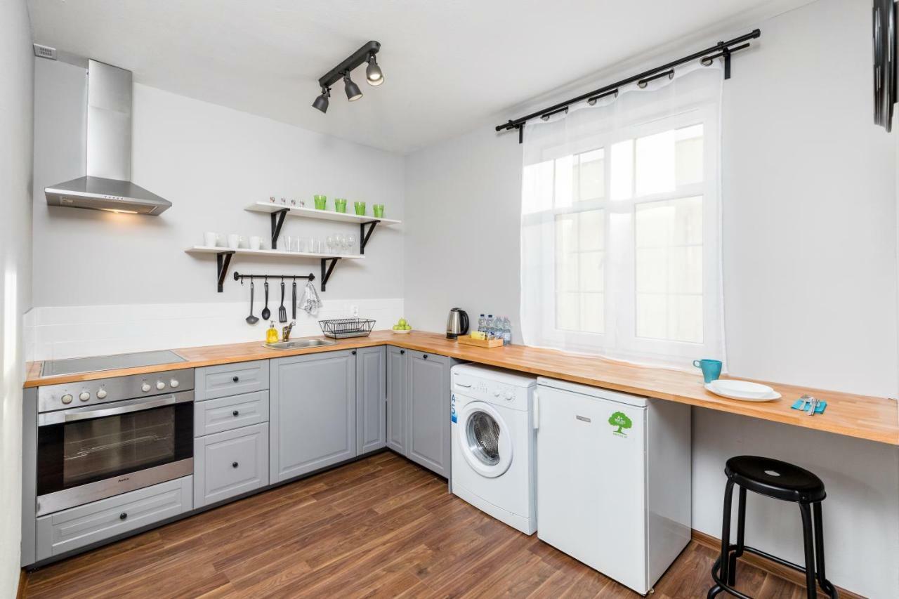 Apartament Gemini Dzierzoniow Bagian luar foto