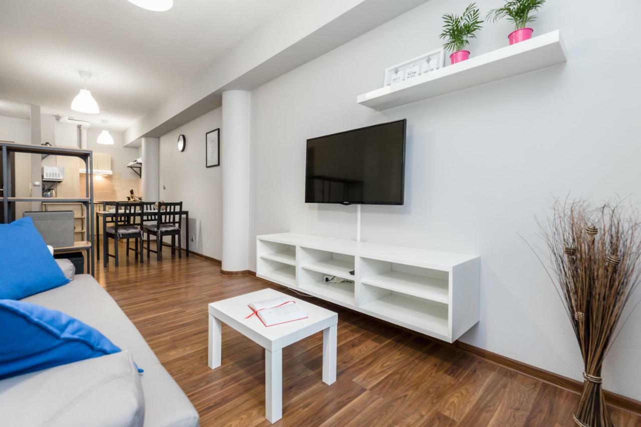 Apartament Gemini Dzierzoniow Bagian luar foto