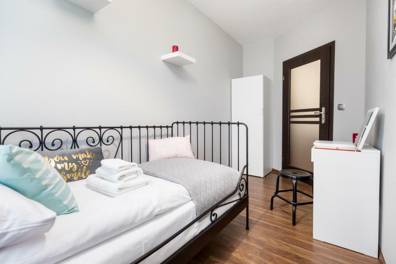 Apartament Gemini Dzierzoniow Bagian luar foto