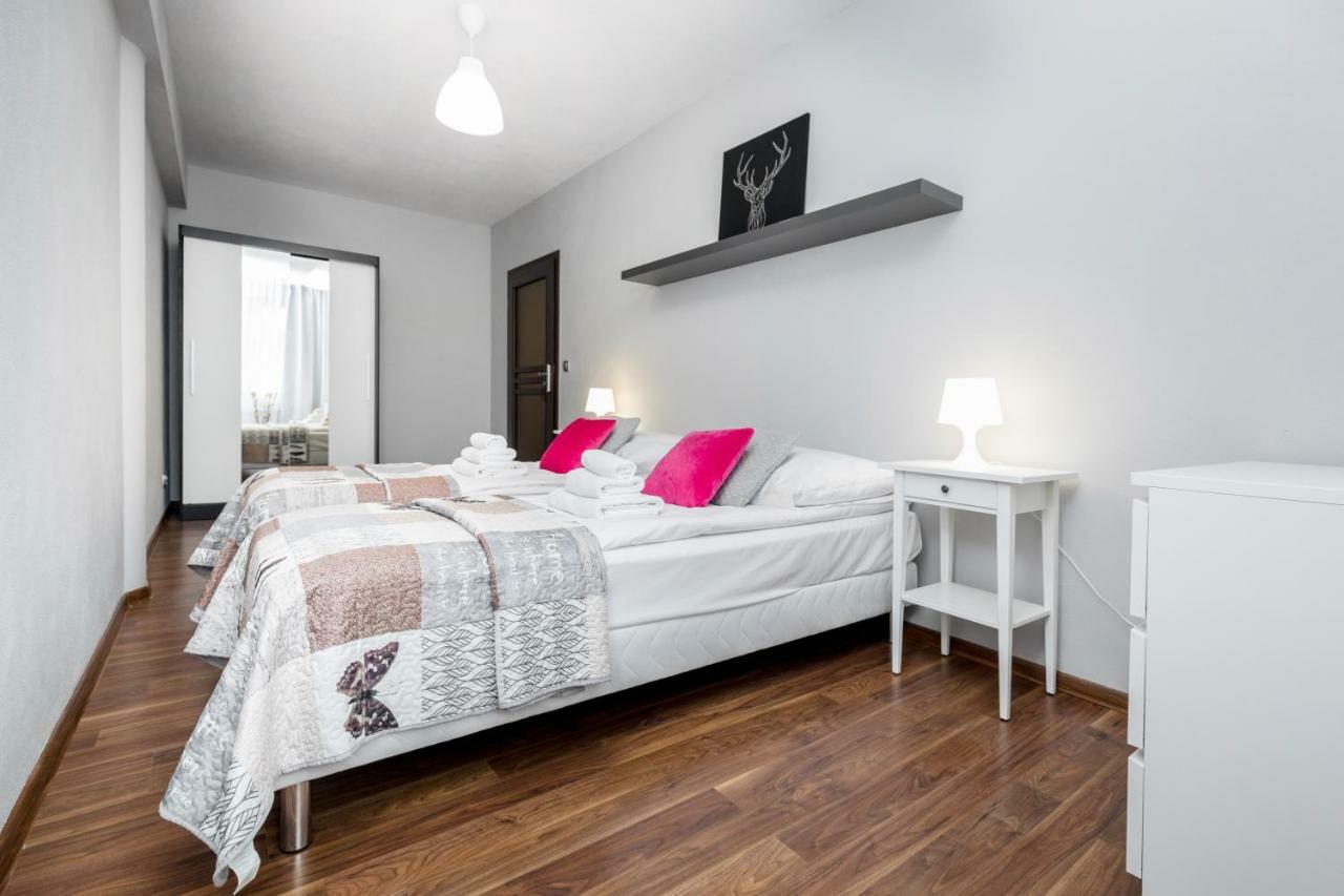 Apartament Gemini Dzierzoniow Bagian luar foto
