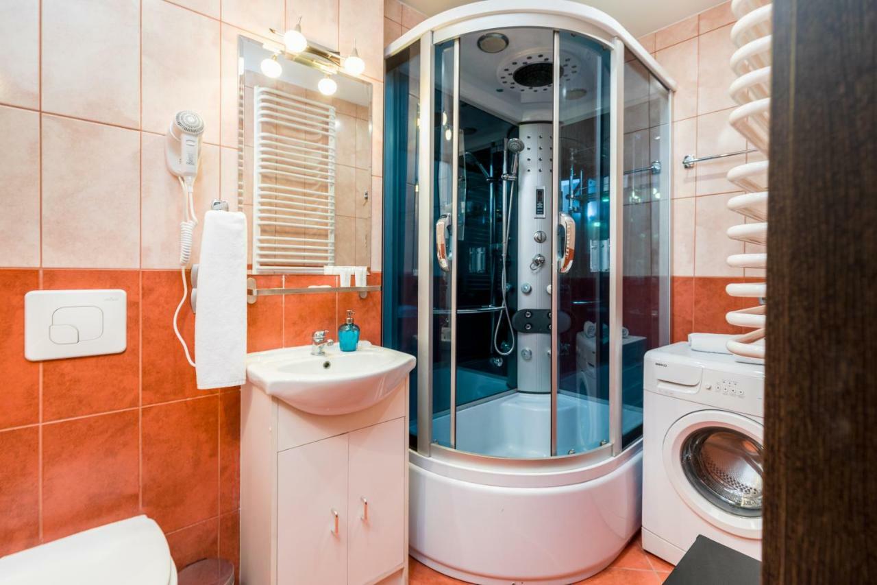 Apartament Gemini Dzierzoniow Bagian luar foto