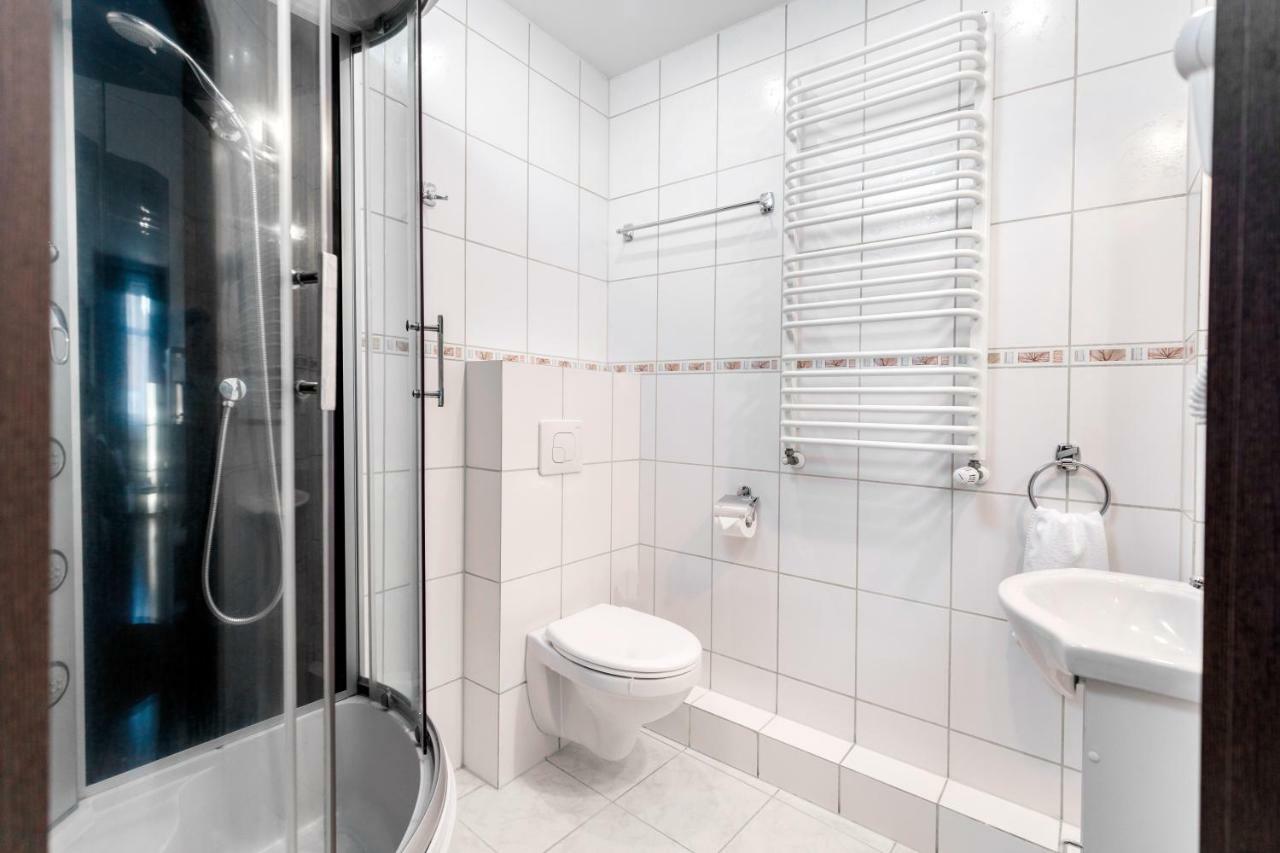 Apartament Gemini Dzierzoniow Bagian luar foto