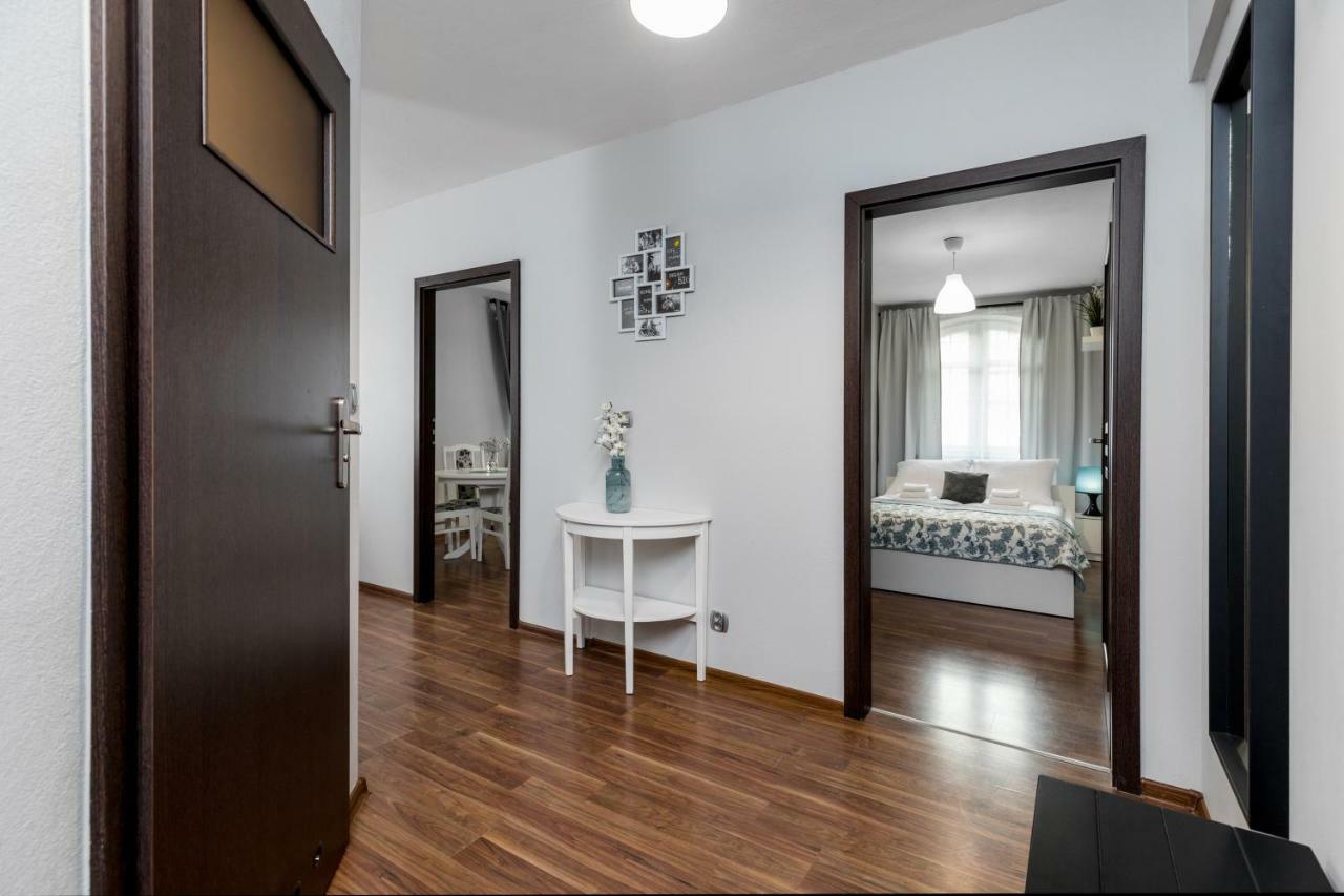 Apartament Gemini Dzierzoniow Bagian luar foto